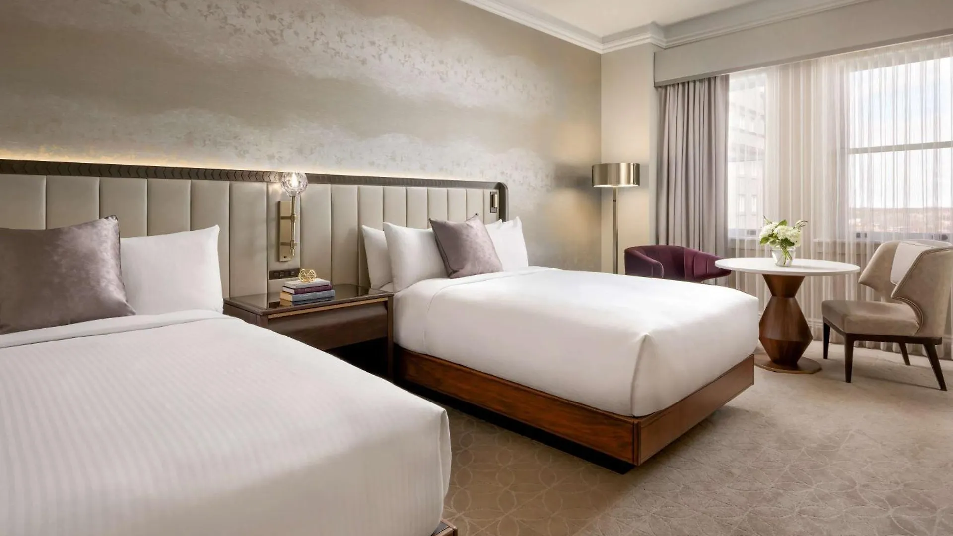 ****  Fairmont Hotel Macdonald Эдмонтон Канада