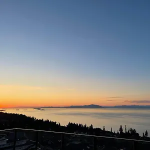  Homestay Auspicious Sea View House Canada