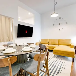  Apartment M11 Stylish & Modern 3br Downtown Mtl Canada
